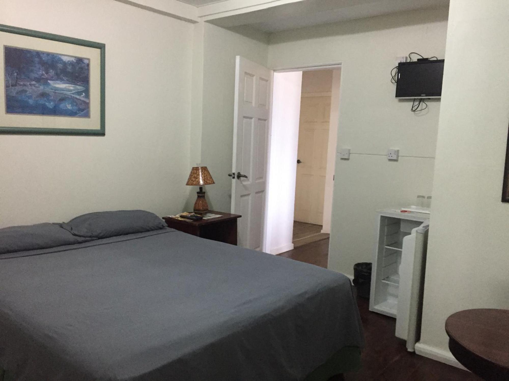 Harbour Vista Inn Кастри Екстериор снимка