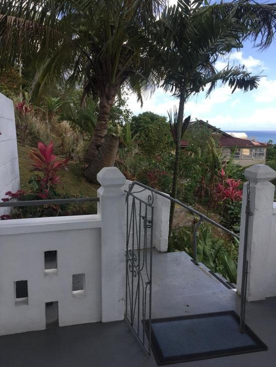 Harbour Vista Inn Кастри Екстериор снимка