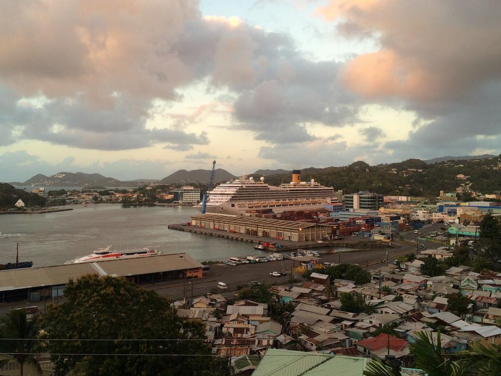 Harbour Vista Inn Кастри Стая снимка
