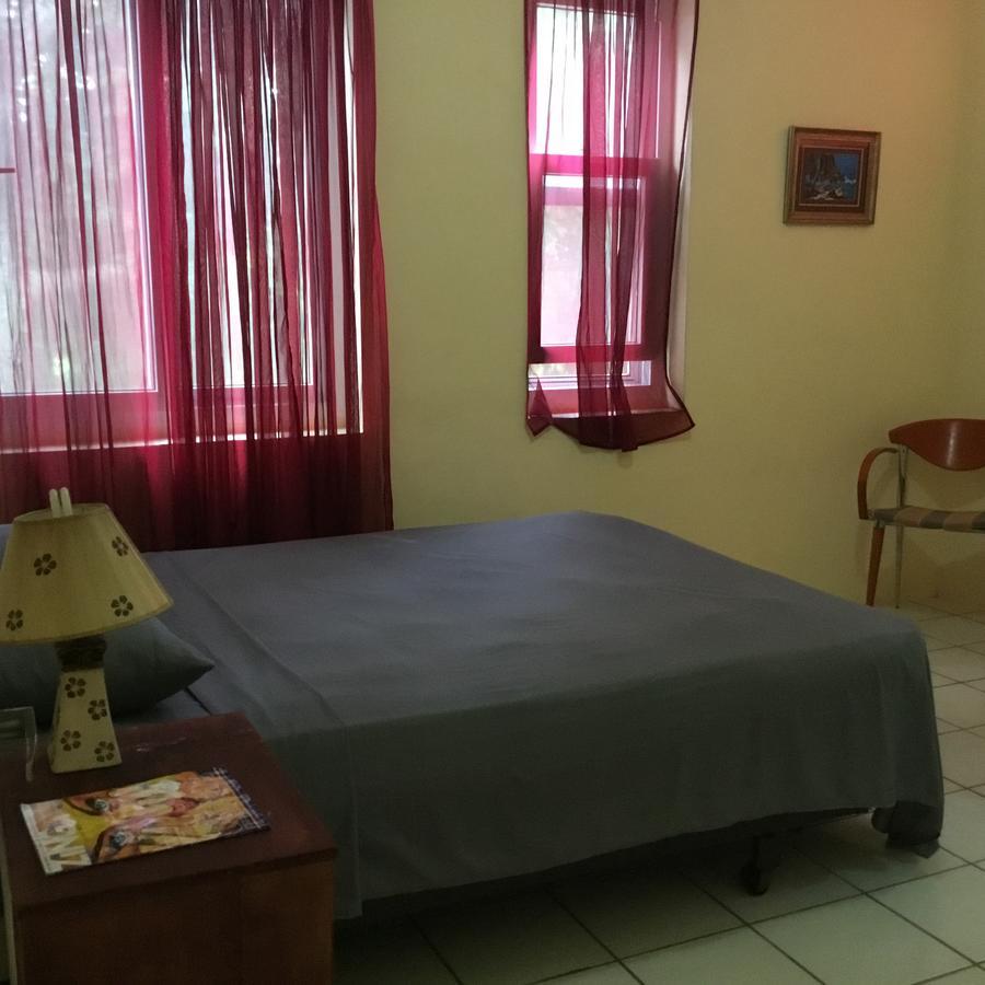 Harbour Vista Inn Кастри Екстериор снимка