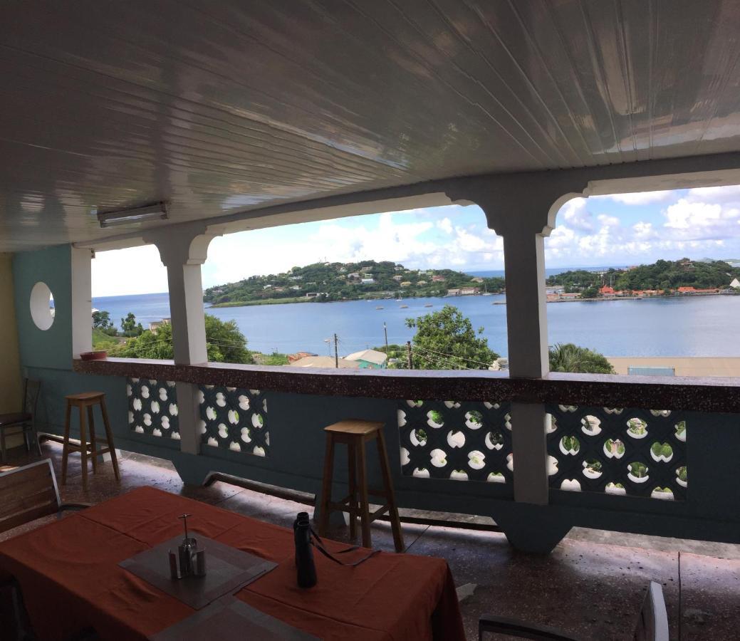 Harbour Vista Inn Кастри Екстериор снимка